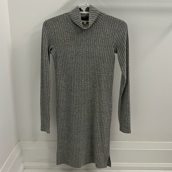 Aritzia knit dress - Picture 4 of 6